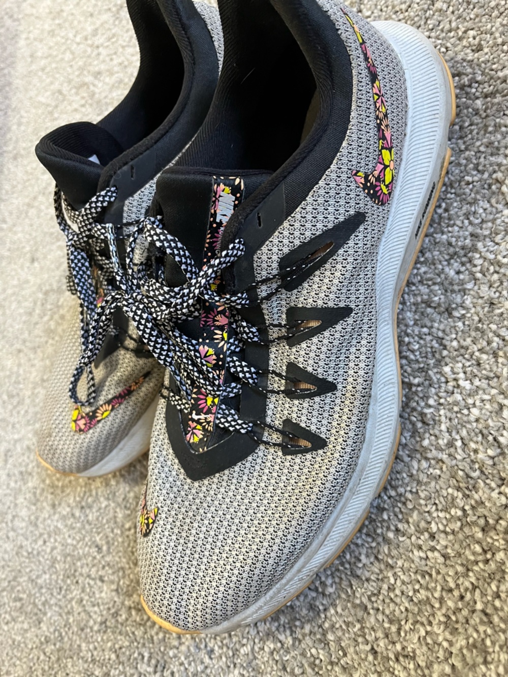 Nike Quest SE women‘s running shoes